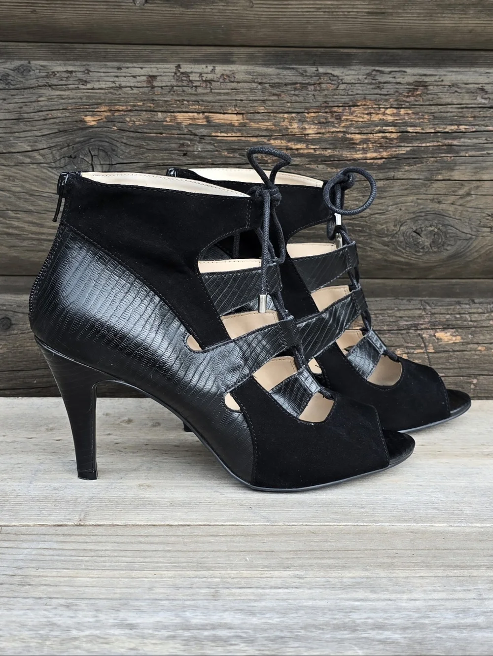 Nine West Stiletto Y2K Glam Revival Caged Lace Up Stiletto Bootie 8.5M